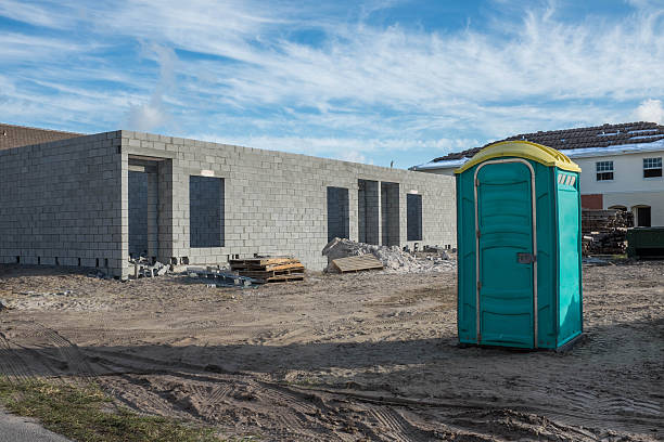 Best Porta potty delivery and setup  in Englewood Cliffs, NJ